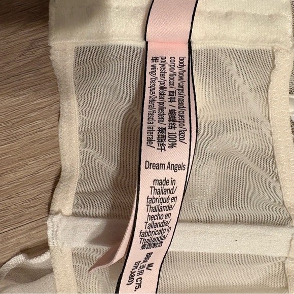 Victorias Secret Womens Bralette Medium White Cream Lace Delicate Floral Bow - Picture 12 of 12